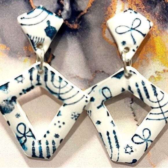 NEW Chanukah Print Polymer Clay & Resin Dangle Earrings - Picture 1 of 1